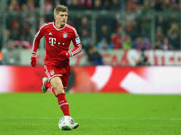 Toni Kroos debutó en el fútbol profesional con el Bayern Múnich. 