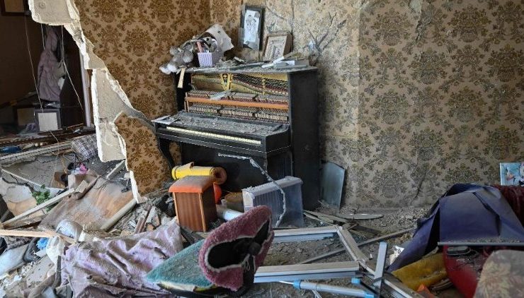 El Papa Francisco Llama a la Paz y la Responsabilidad en Medio de Conflictos Globales