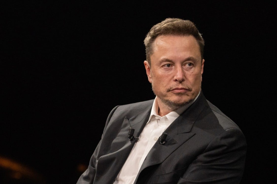 Elon Musk demanda a marcas