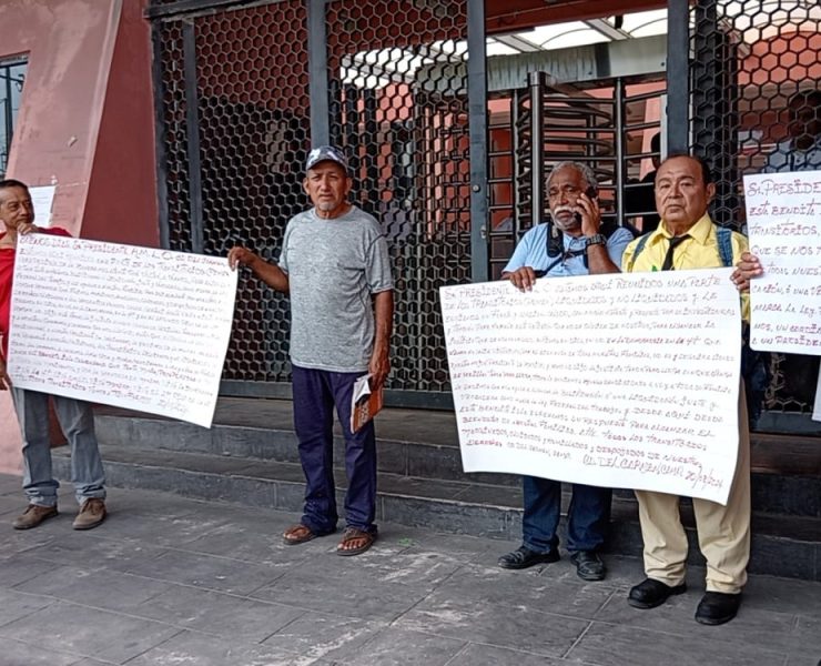 Petroleros piden intervención de AMLO para que les hagan justicia