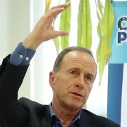 Pensar en los beneficios de la industria porcícola, Pide extitular de Semarnat y Conagua, Luege Tamargo