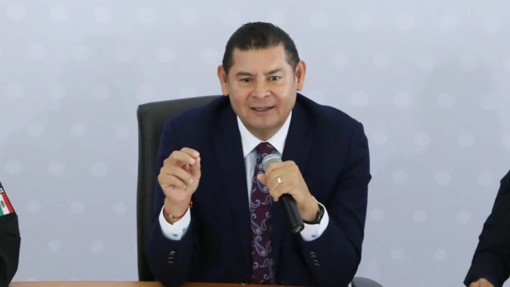 le truena los dedos